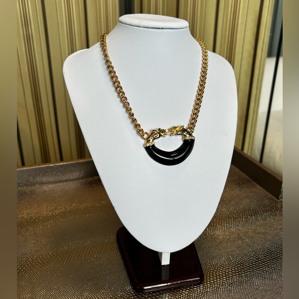 Jackie Collin’s cougar necklace